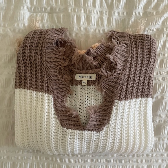 Super cute striped sweater - Picture 4 of 4